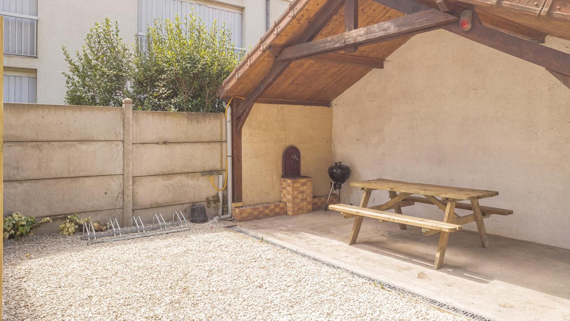 Bonappart 2 - Charme Napoleonien & Confort Troyes Exterior foto